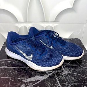 Nike Training Flex TR 7 Womens training shoe size 7
